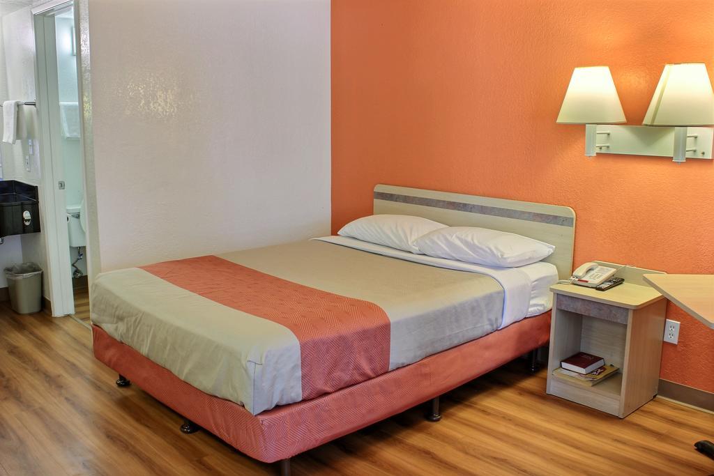 Motel 6-Coalinga, Ca - East Rum bild