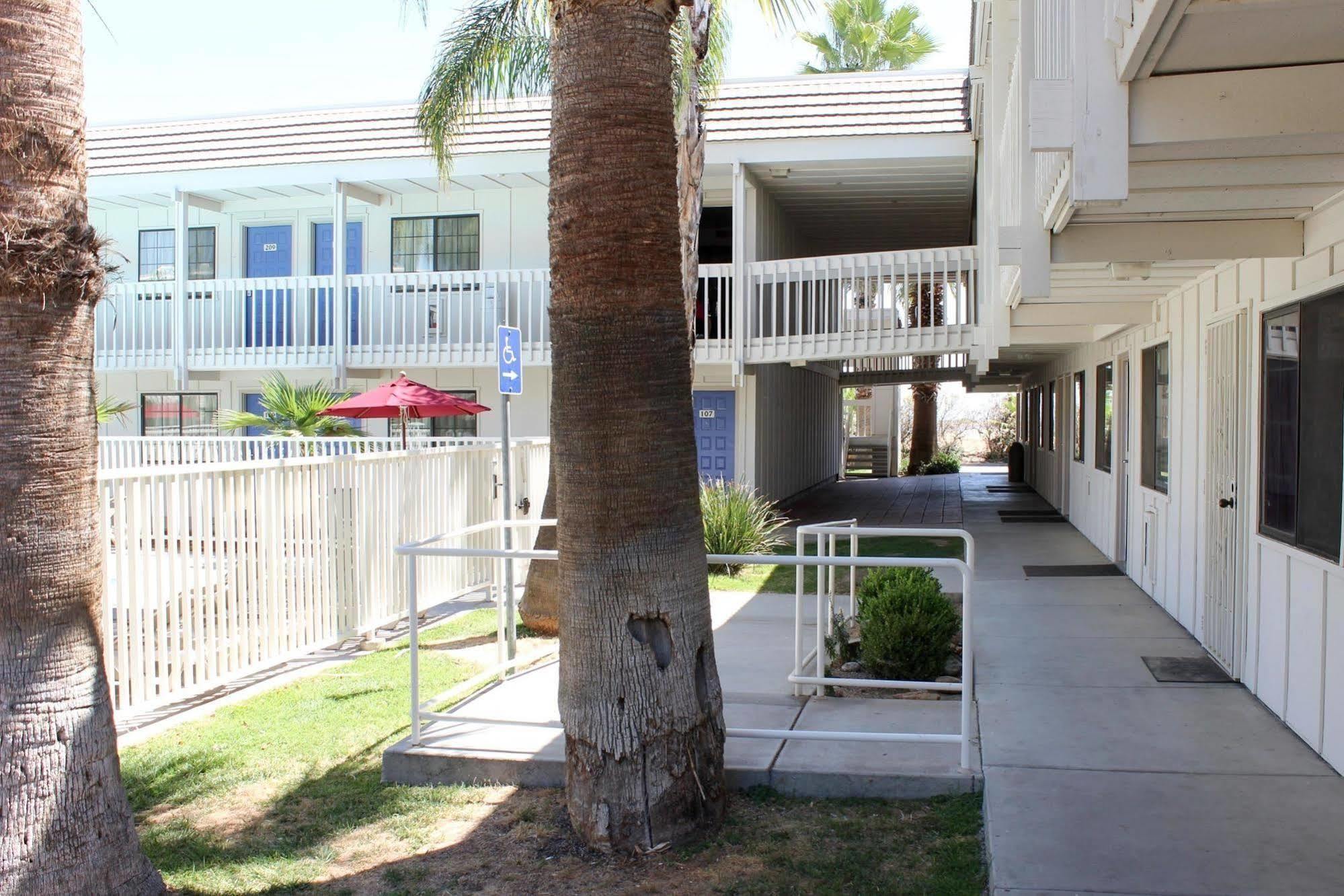 Motel 6-Coalinga, Ca - East Exteriör bild